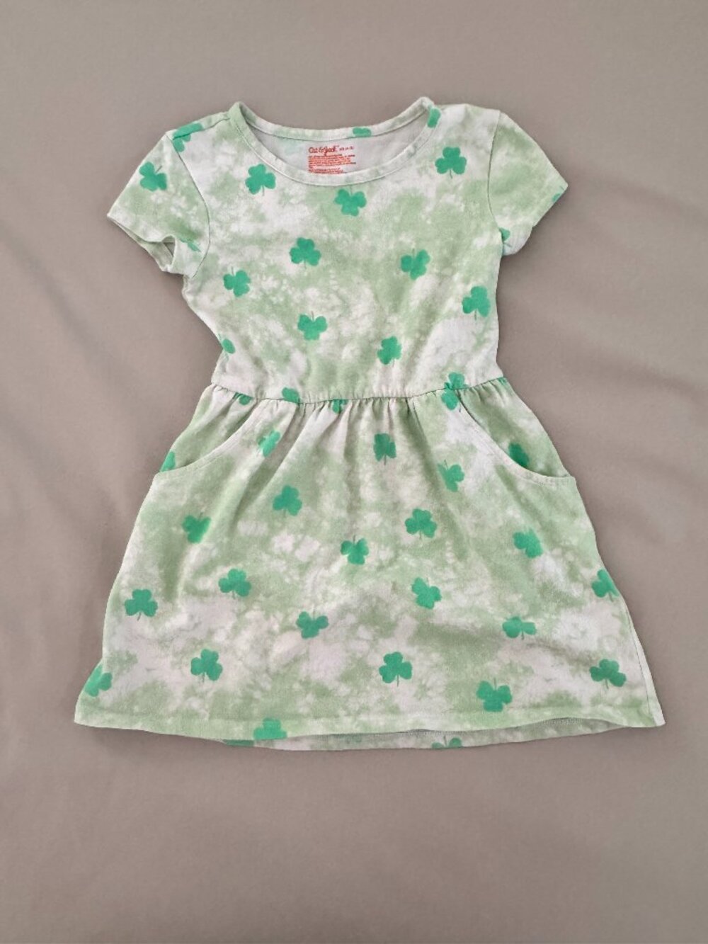 Cat & Jack Girls XS 4/5 Green Tie Dye Shamrock St. Patrick's Day Pocket